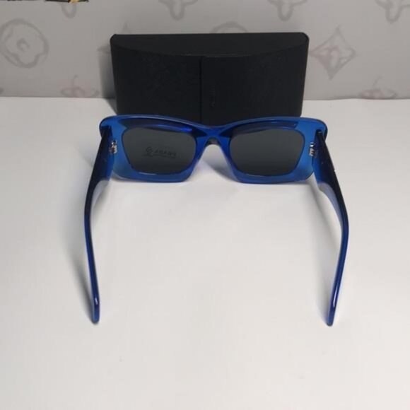 New Authentic Prada PR13Z Sunglasses – Blue Frame / Grey Lenses, Square Shape - Picture 11 of 13